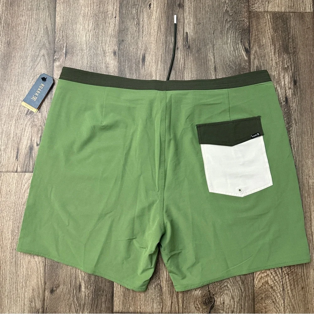 Roark Swim Skull Surf Board Shorts Men’s Size 40 Jungle Green